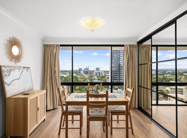 1005/70 Remembrance Drive, Surfers Paradise, Qld 4217