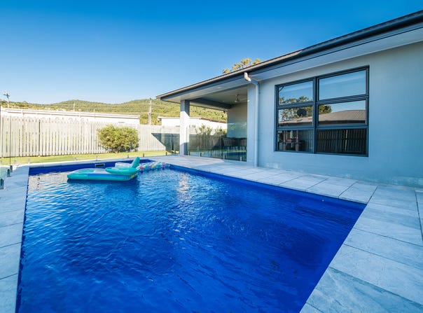 77 MacArthur Drive, Cannonvale, Qld 4802