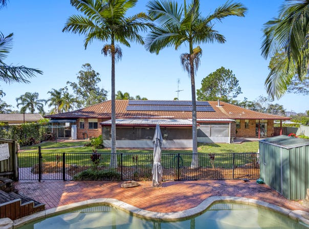 1 Mendooran Court, Oxenford, Qld 4210