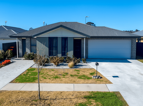 12 & 12A Colvin Place, Goulburn, NSW 2580