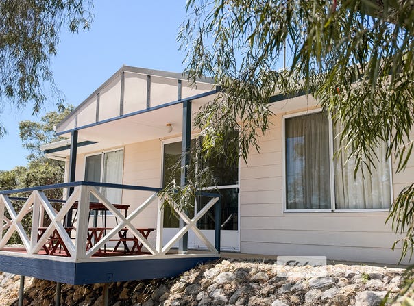 10 Bremer Bay Road, Bremer Bay, WA 6338