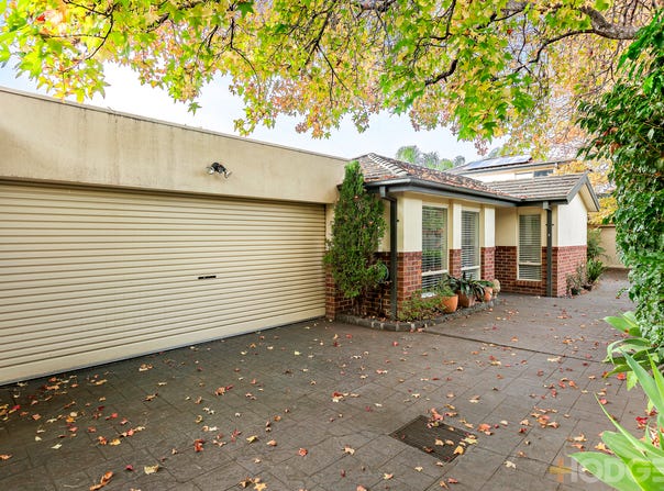 2/5 Edinburgh Street, Hampton, Vic 3188