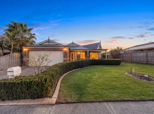 12 Tasman Way, Pakenham, Vic 3810