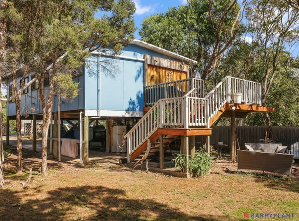 4 Plover Street, Cowes, Vic 3922