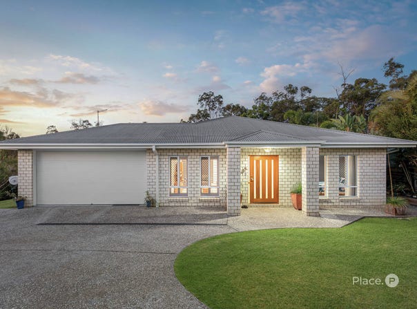 3 Tipuana Place, Cashmere, Qld 4500