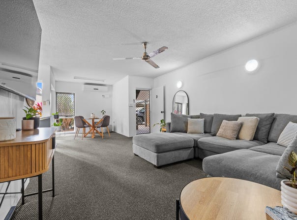 2/11 Balaclava Road, Earlville, Qld 4870