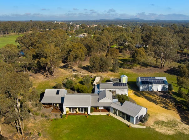 114 Dunolly-Bridgewater Road, Dunolly, Vic 3472