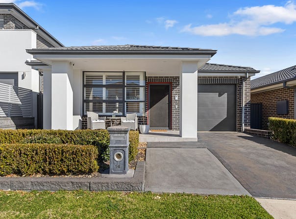 14 Clubmoss Street, Denham Court, NSW 2565