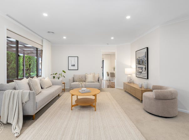33 Groveland Crescent, Isabella Plains, ACT 2905