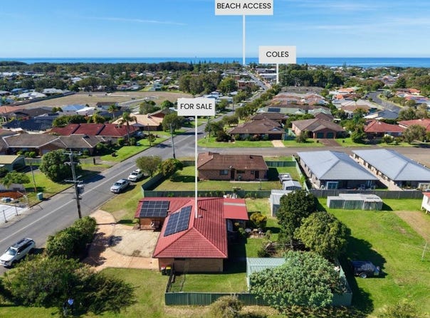 84 Old Bar Road, Old Bar, NSW 2430