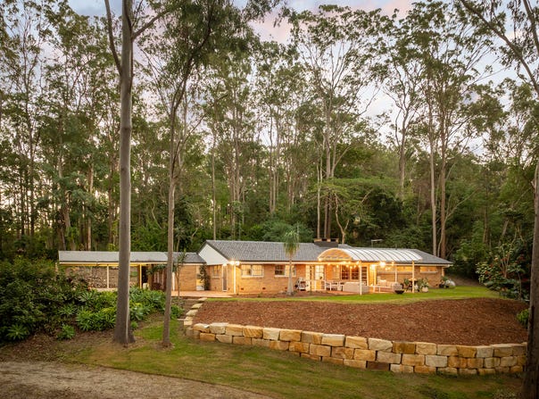 19 Repton Street, Pullenvale, Qld 4069