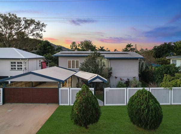 49 Roberts Street, Hermit Park, Qld 4812