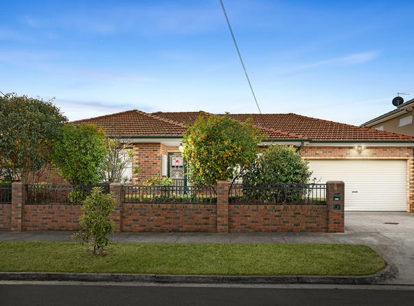 2/14 Inga Street, Oakleigh East, Vic 3166