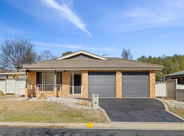 33 Old Sydney Road, Queanbeyan, NSW 2620