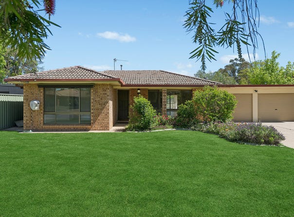 10 Grevillea Crescent, Lake Albert, NSW 2650