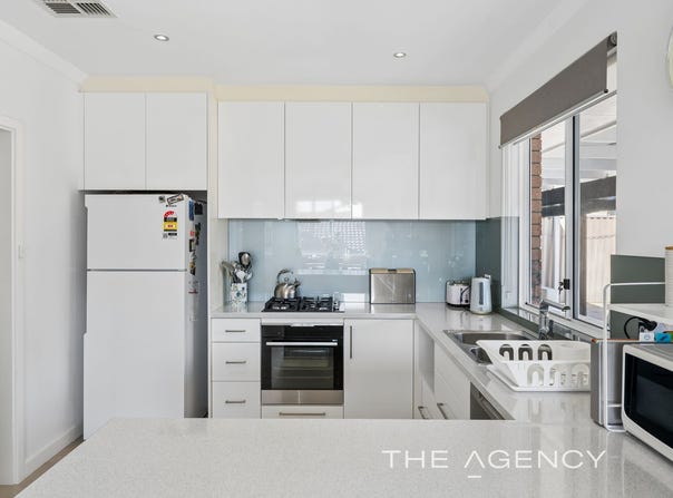 576 Beach Road, Hamersley, WA 6022