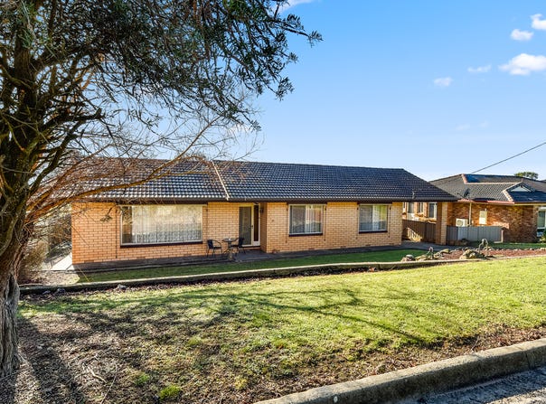 11 Hutchesson Street, Millicent, SA 5280