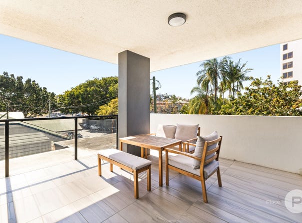 212/8 Hunt Street, Hamilton, Qld 4007