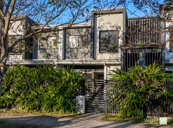 24 Tasmania Avenue, Newport, Qld 4020