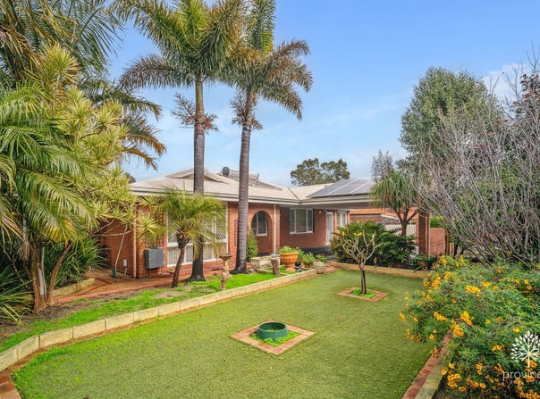 31 Andrew Street, Kalamunda, WA 6076