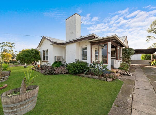 32 Hamilton Road, Coleraine, Vic 3315