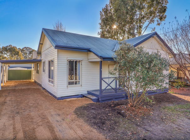 9 Finlason Street, Mansfield, Vic 3722