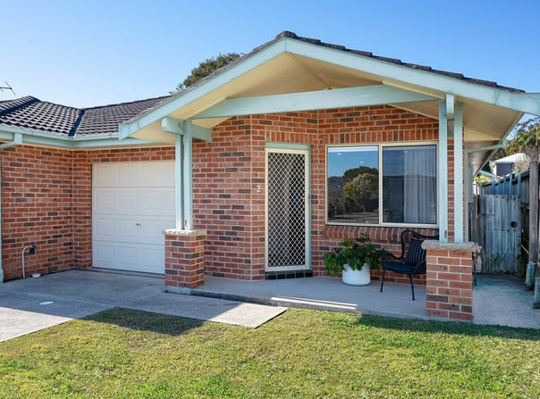 Villa 2/32 Harrison Street, Warners Bay, NSW 2282
