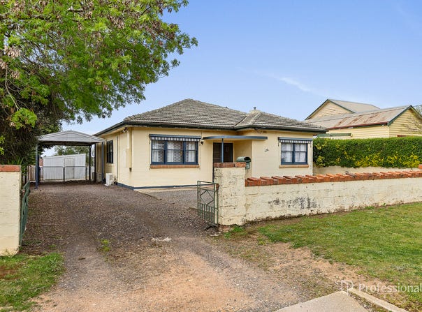14 Pekin Road, Maryborough, Vic 3465