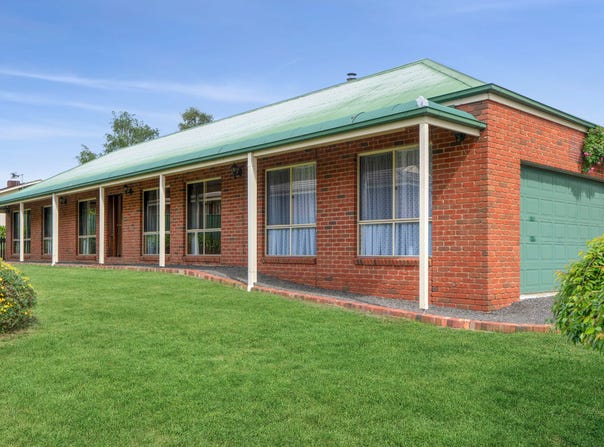42 Warren Street, Kyneton, Vic 3444