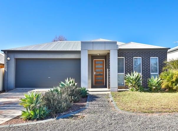 2B Dawn Avenue, Gol Gol, NSW 2738