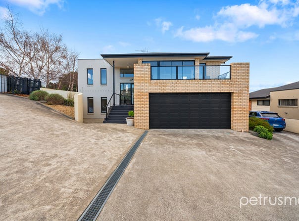 1/85 Diamond Drive, Blackmans Bay, Tas 7052