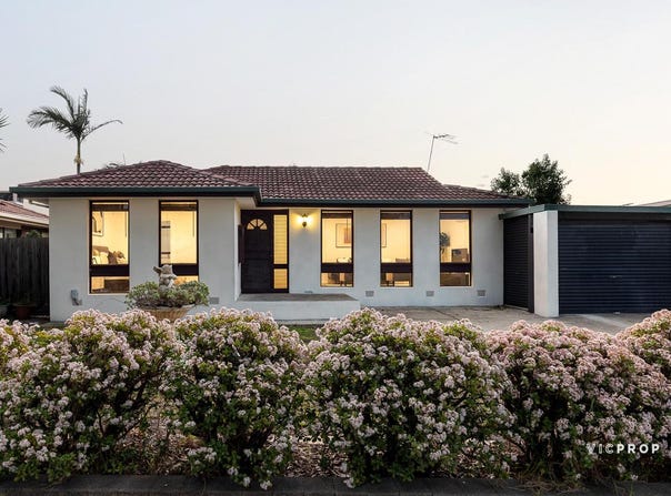 142 Mill Park Drive, Mill Park, Vic 3082