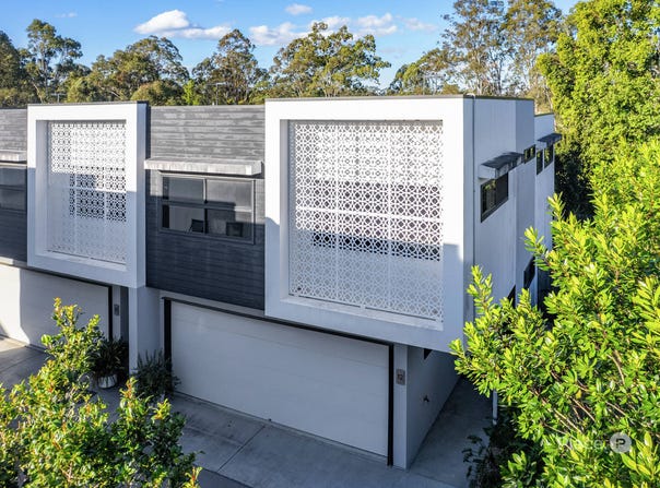 12/19 Eminence Lane, Bridgeman Downs, Qld 4035