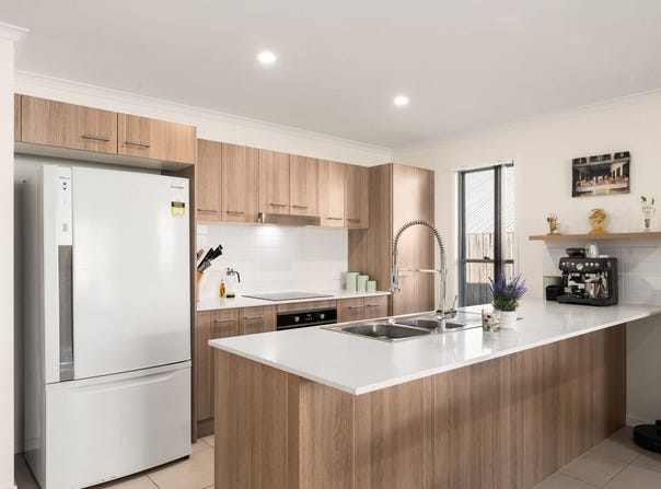 39 Finch Circuit, Flagstone, Qld 4280