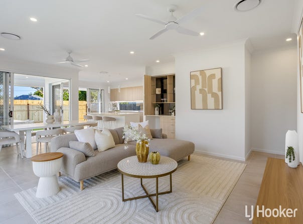 35 King Street, Woody Point, Qld 4019