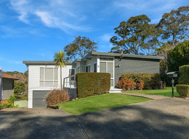 12 Stuart Street, Kotara South, NSW 2289