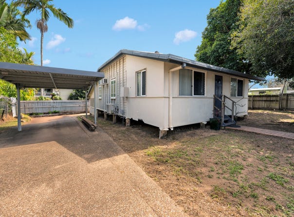6 Lomax Street, Mysterton, Qld 4812