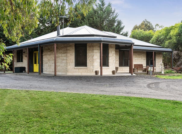 25 Diggings Road, Willowmavin, Vic 3764