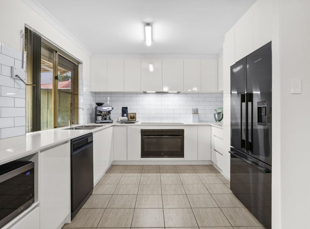 31A Moreton Crescent, Warnbro, WA 6169