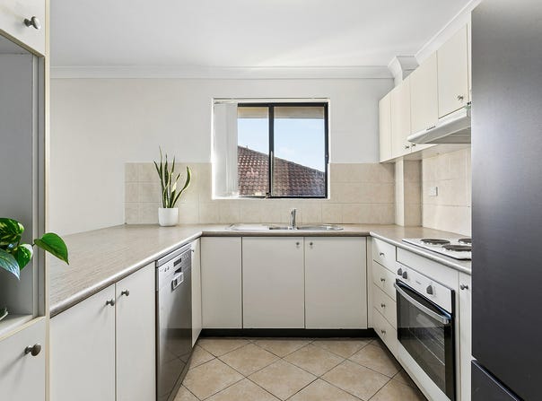 36/43-49 Railway Parade, Engadine, NSW 2233