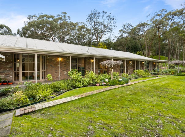 16 Vista Court, Heathcote Junction, Vic 3758