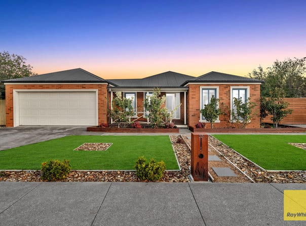 25 Royal Oaks Drive, Tarneit, Vic 3029