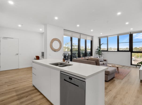 508/10 Aviators Way, Penrith, NSW 2750