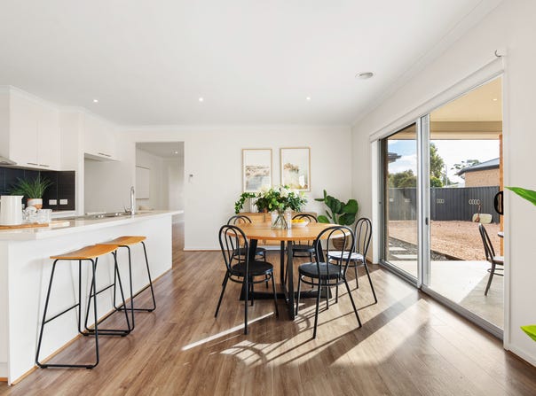 3 Haylock Drive, Paynesville, Vic 3880