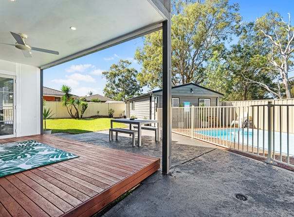 10 Stutz Place, Ingleburn, NSW 2565