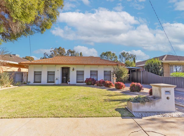 9 Mellor Grove, Swan Hill, Vic 3585