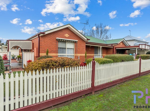 12 Wilson Street, Long Gully, Vic 3550