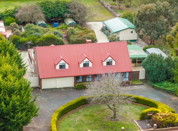 14 Gordon Crescent, Romsey, Vic 3434