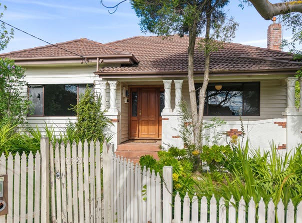 225 Neale Street, Flora Hill, Vic 3550
