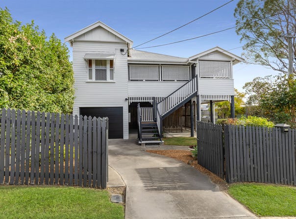 3 St Leonards Street, Coorparoo, Qld 4151